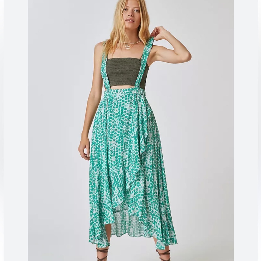 NWT.Retail $156.Size XS.SUNCOO Paris Pinafore midi skirt. Green and white print.